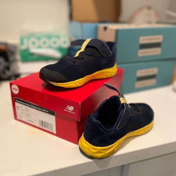 New Balance Kids Fresh Foam Arishi v4 Sneakers - Navy Orange Yellow Sz 9.5 Todd - Picture 4 of 4